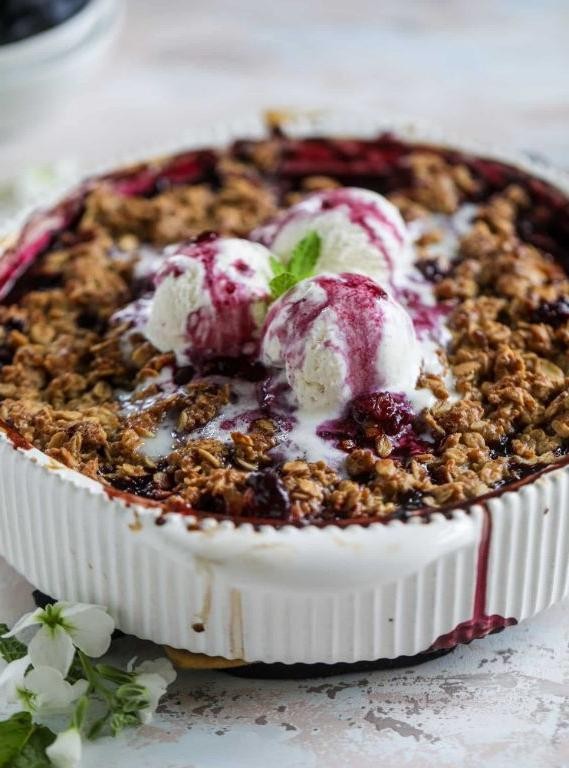 Vegan Blueberry Crisp with Quinoa Flour